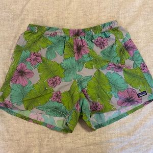 Women’s Patagonia 5 inches shorts with pockets